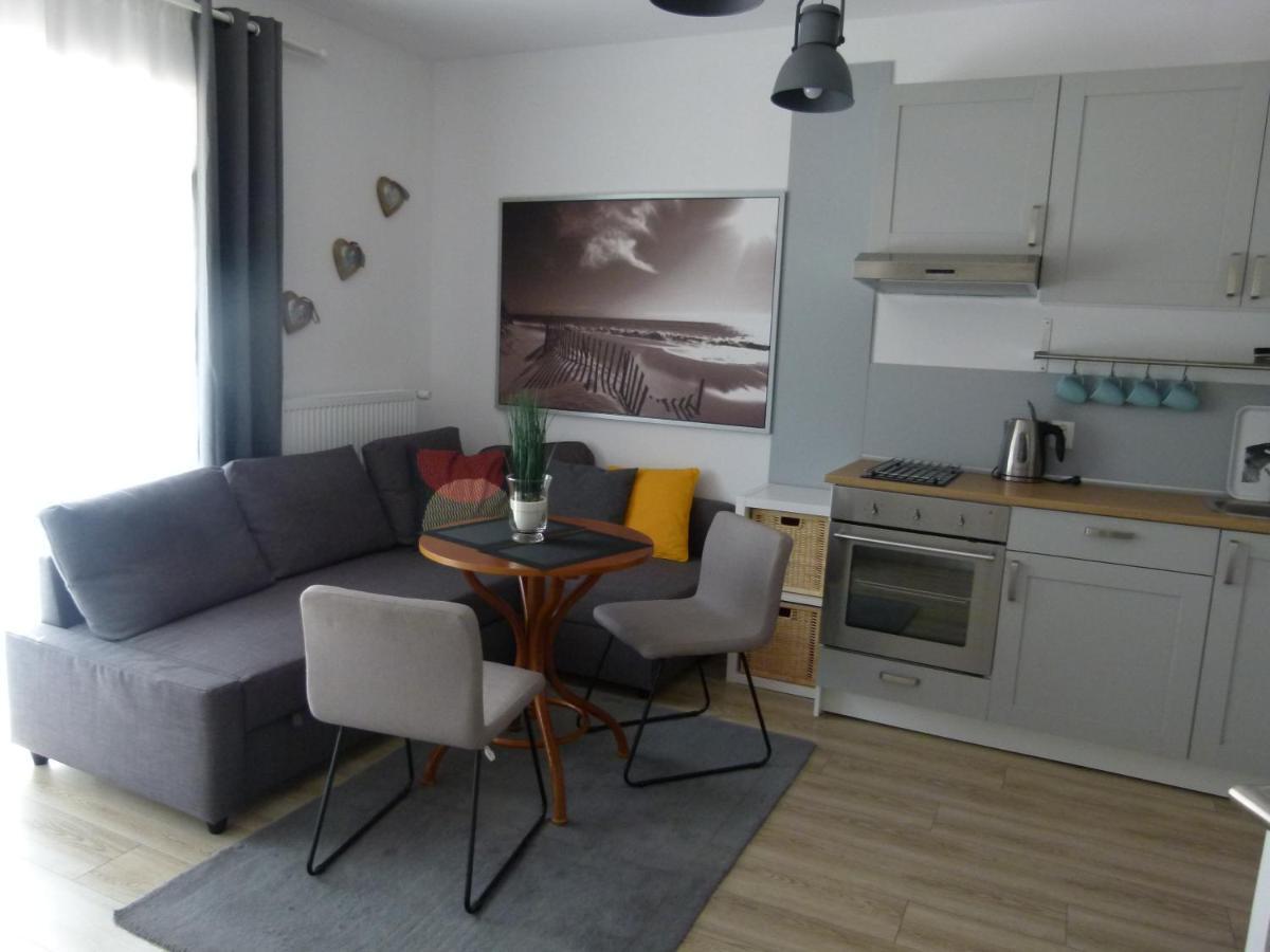 Ferienwohnung Dom Przy Plazy Ustronie Morskie Exterior foto